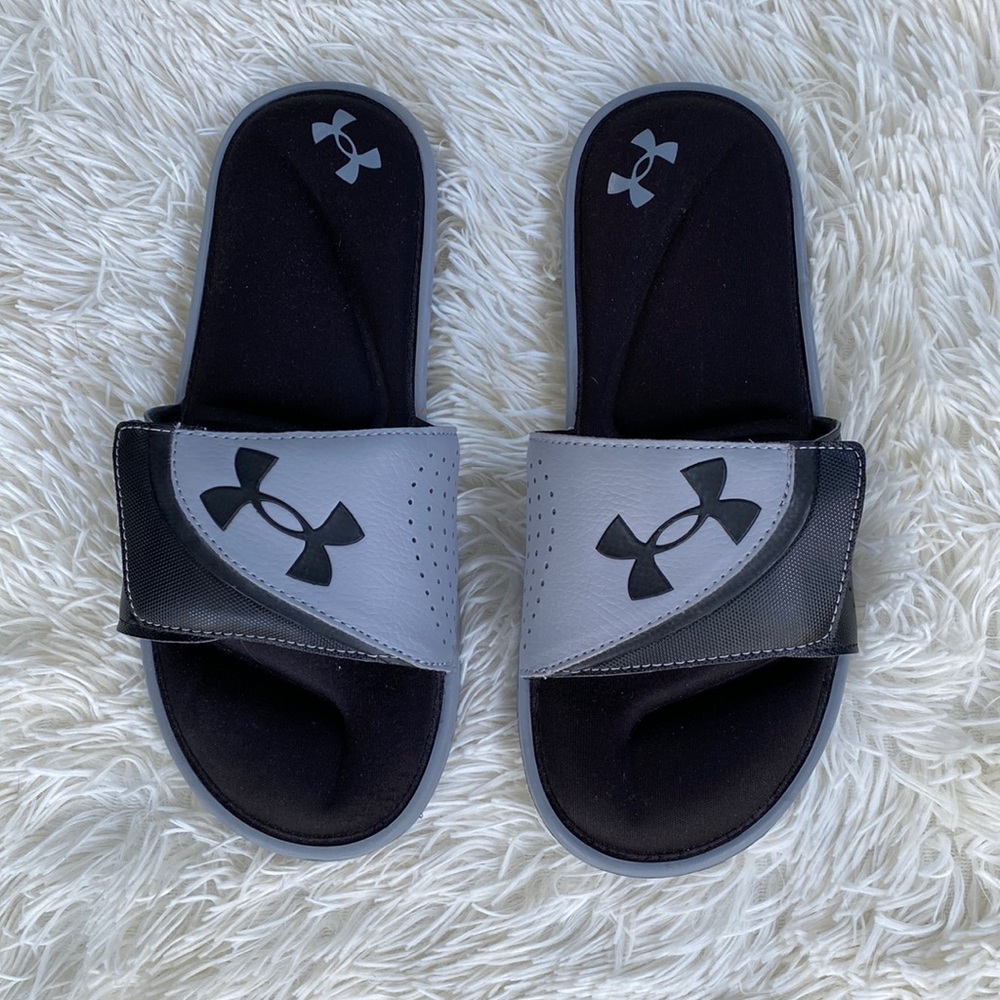 Under Armour slider sandals, Men's size 10, grey